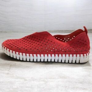 Ilse Jacobsen Women’s Perforated Hornbaek Tulip Slip-On Shoes Size 39 in Red